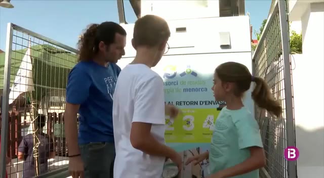 El retorn d’envasos, a peu de festa